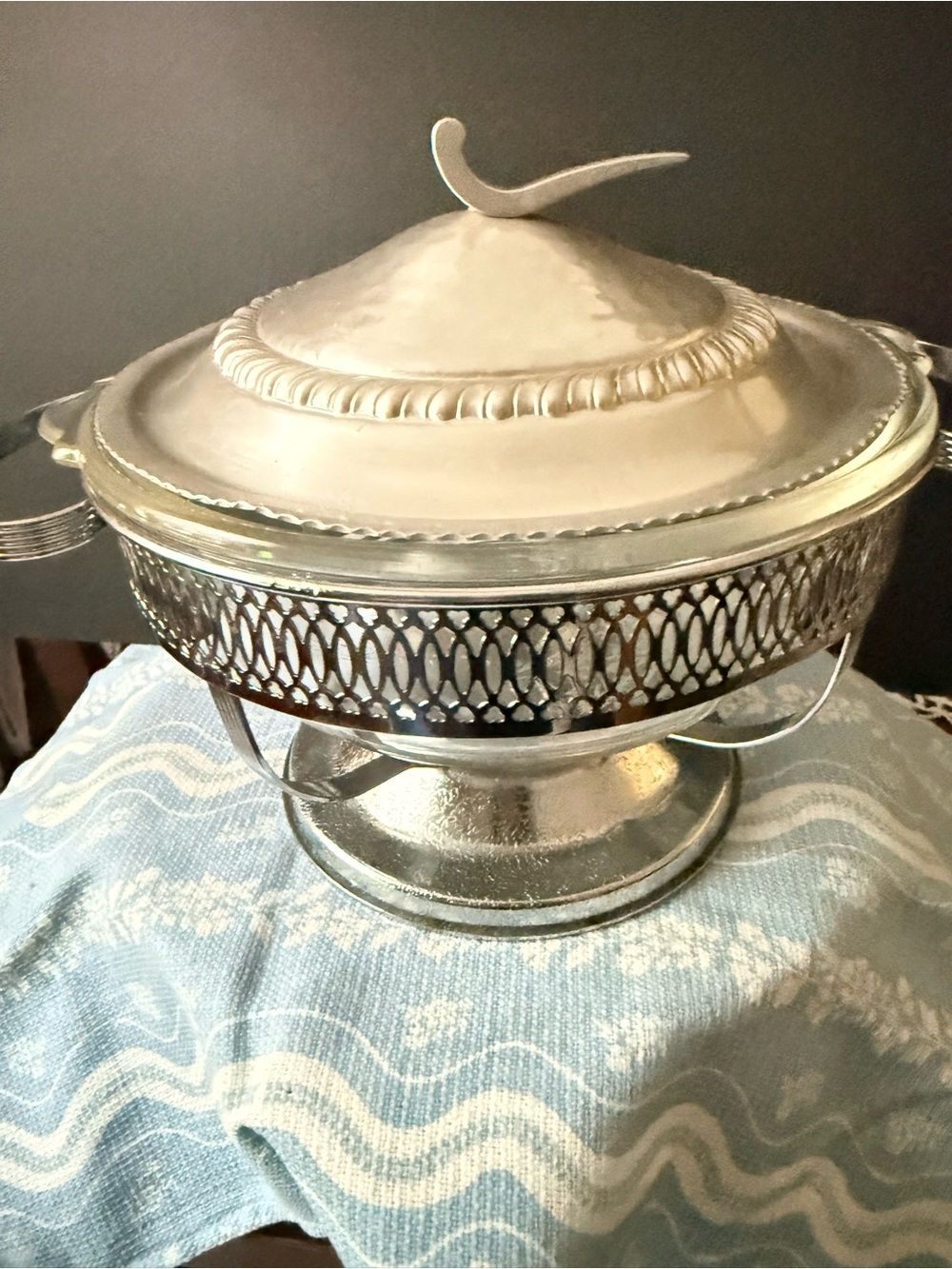 Silver platedDecorative Chafing Dish with Lidded Serving Bowl